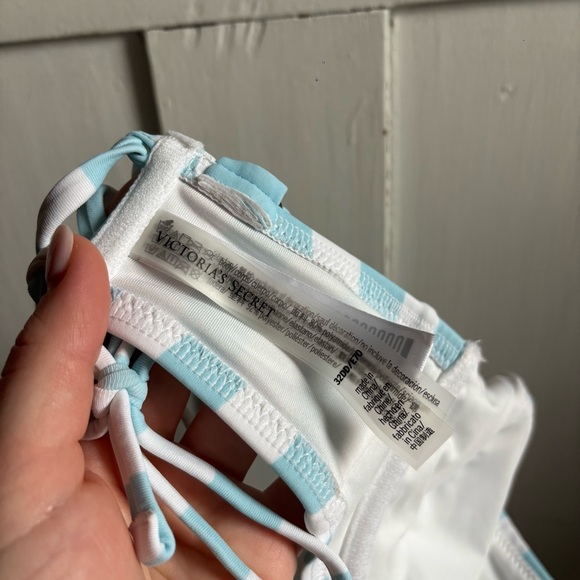 Victoria’s Secret Swim Top NWT Size 32DD - Picture 8 of 10